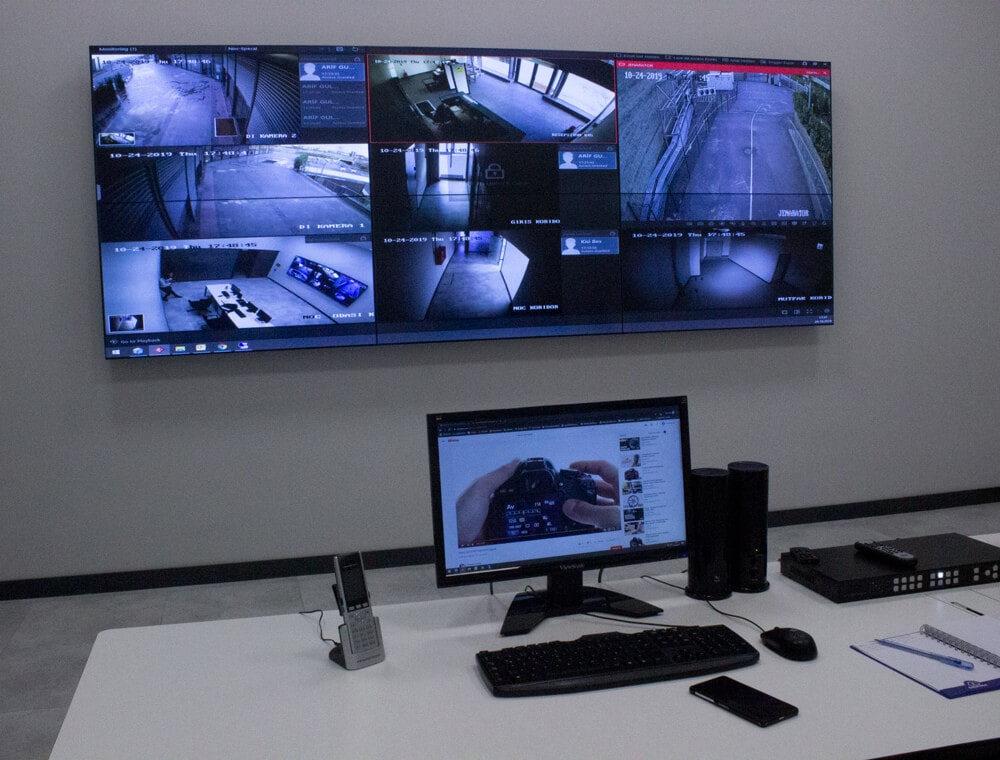 DataCasa İstanbul Başakşehir Tier III veri merkezi — 7/24 CCTV güvenlik izleme (NOC)