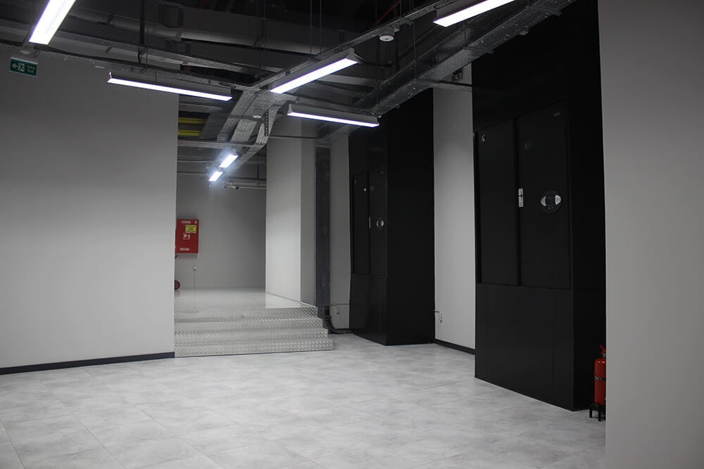 DataCasa İstanbul Başakşehir Tier III veri merkezi — Hassas iklimlendirme (soğutma) üniteleri