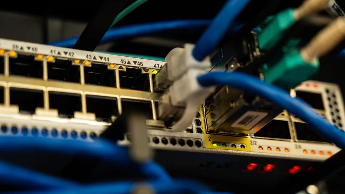 VDS Sunucuda Firewall Yapılandırması: iptables, nftables ve fail2ban