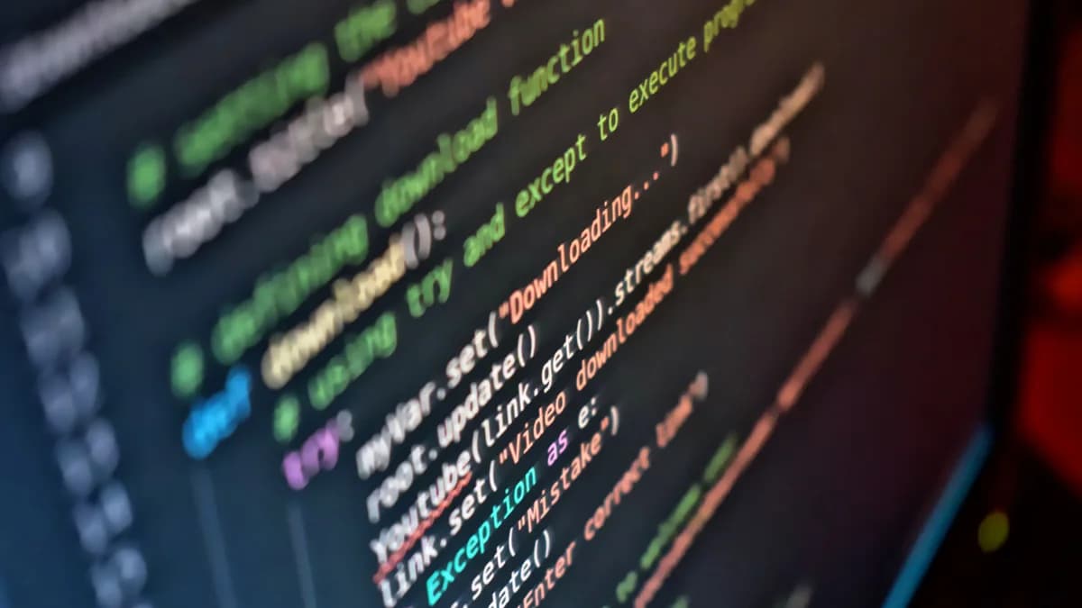 Linux Süreç Yönetimi: ps, top, htop, kill ve systemctl Pratik Rehberi