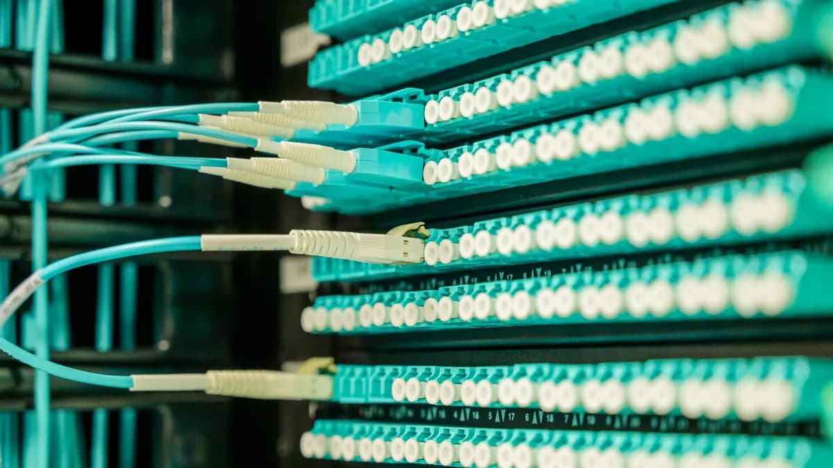 Uptime Nedir? Sunucu Erişilebilirliği ve SLA Rehberi 2026